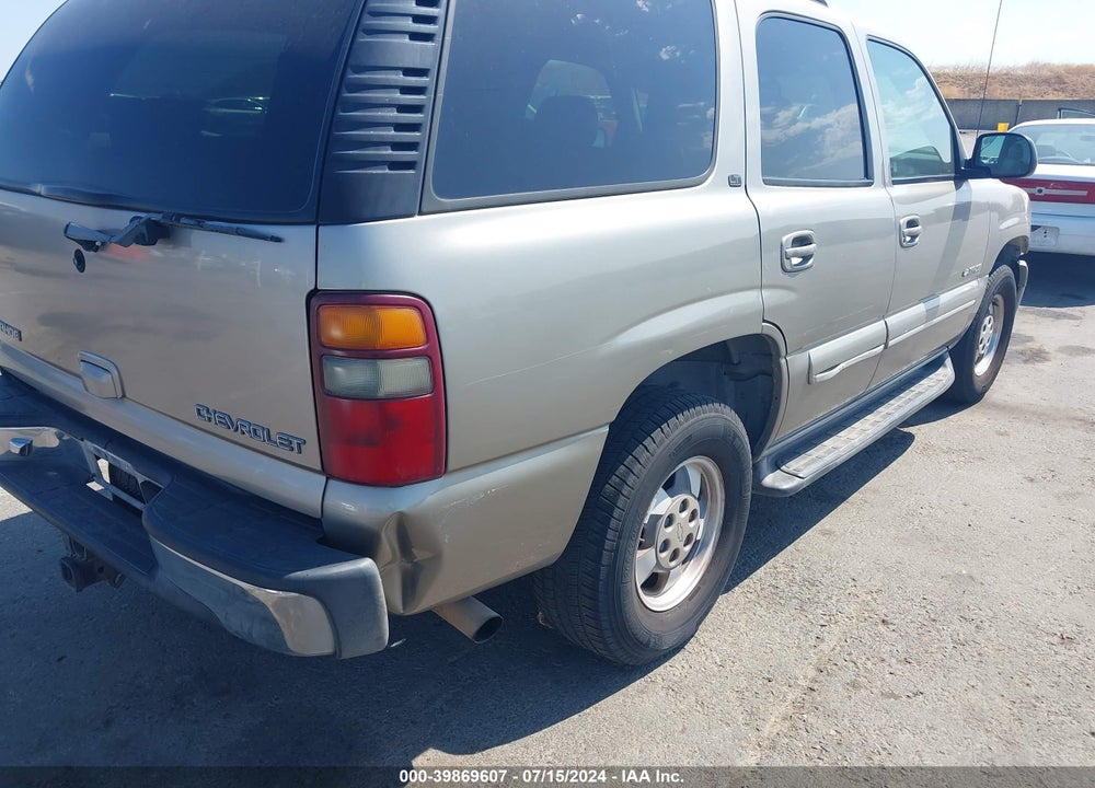 2002 CHEVROLET TAHOE LT VIN: 1GNEC13T82R155023