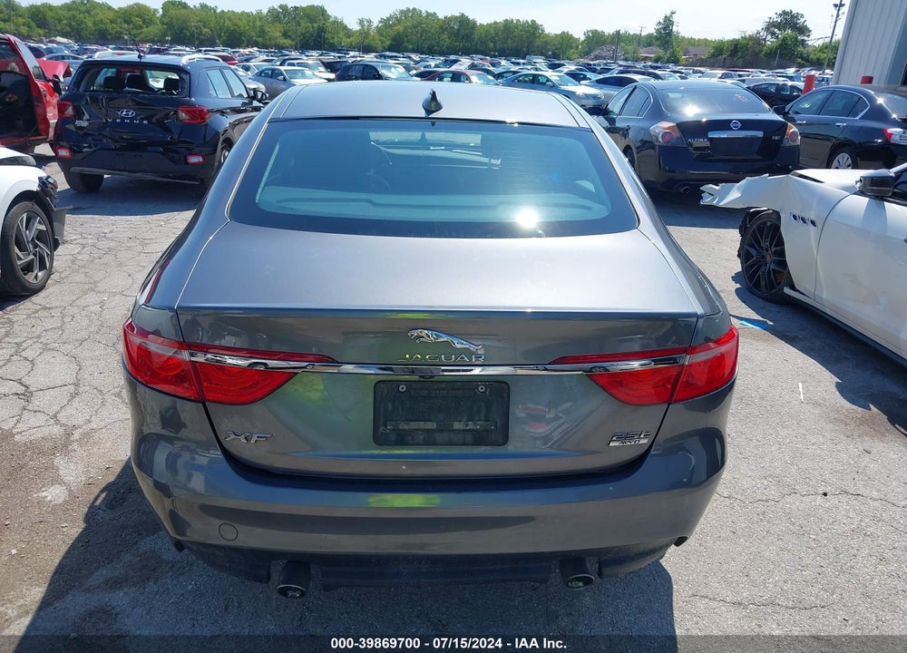 2018 JAGUAR XF 25T PREMIUM VIN: SAJBJ4FX3JCY55780