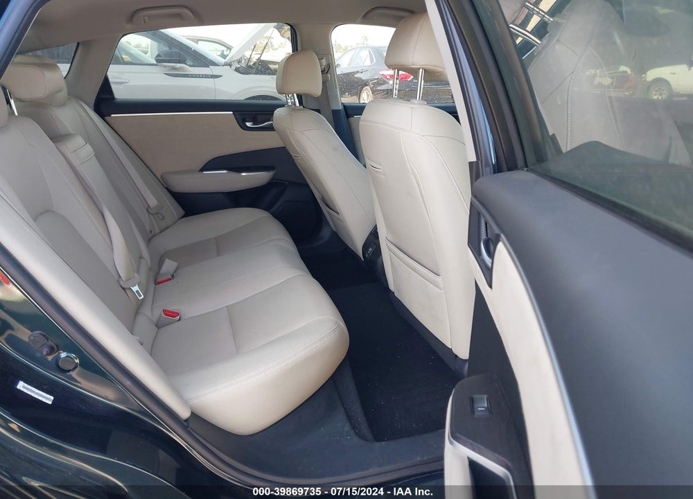 2018 HONDA CLARITY PLUG-IN HYBRID TOURING VIN: JHMZC5F35JC011684