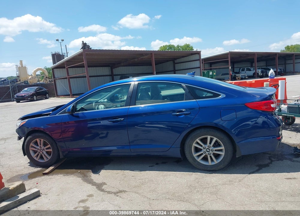 2015 HYUNDAI SONATA SE VIN: 5NPE24AF1FH160393