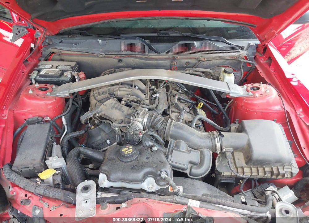 2014 FORD MUSTANG V6 VIN: 1ZVBP8EM3E5263587