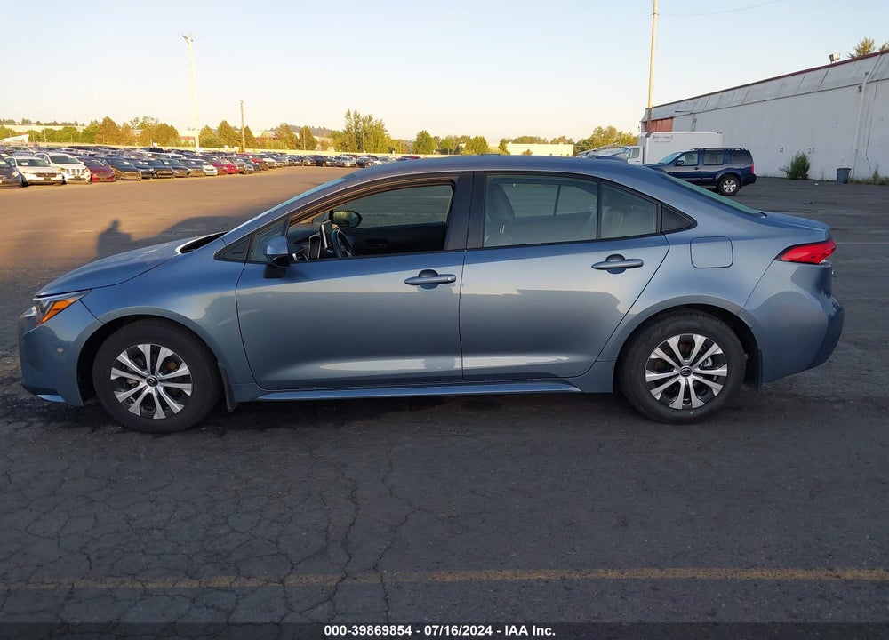 2022 TOYOTA COROLLA HYBRID LE VIN: JTDEAMDE6NJ053626