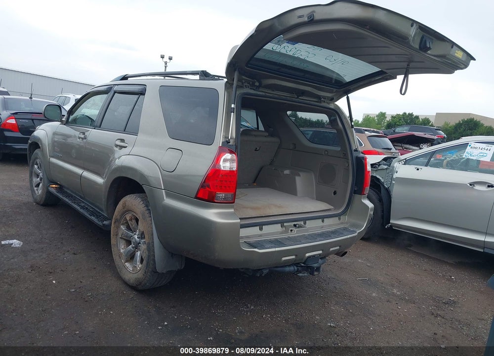 2007 TOYOTA 4RUNNER LIMITED V8 VIN: JTEBT17R070068055