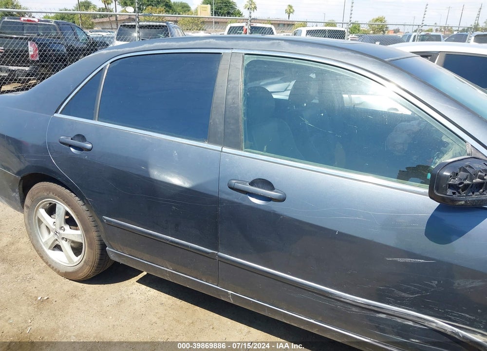 2003 HONDA ACCORD 2.4 EX VIN: JHMCM56653C075126