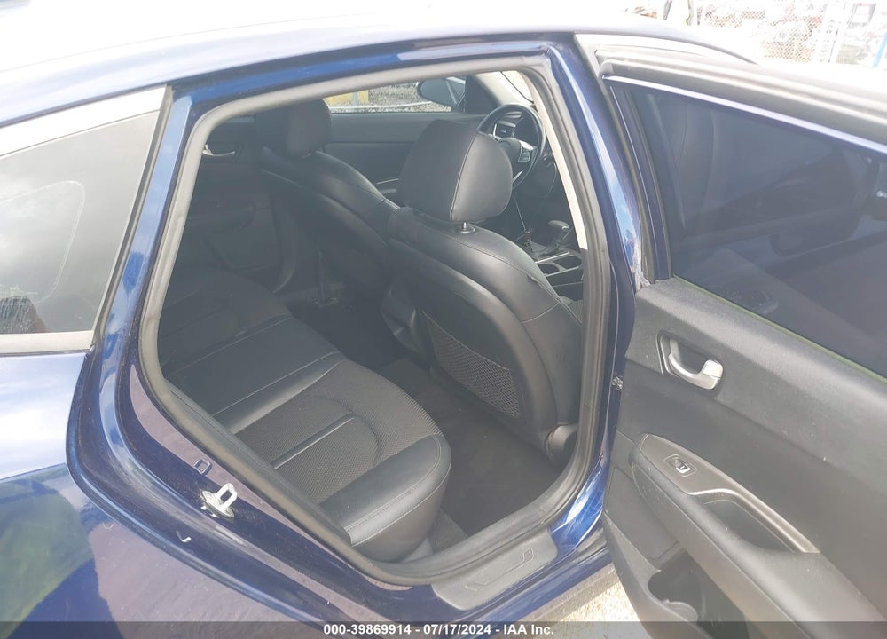 2019 KIA OPTIMA S VIN: 5XXGT4L3XKG306353