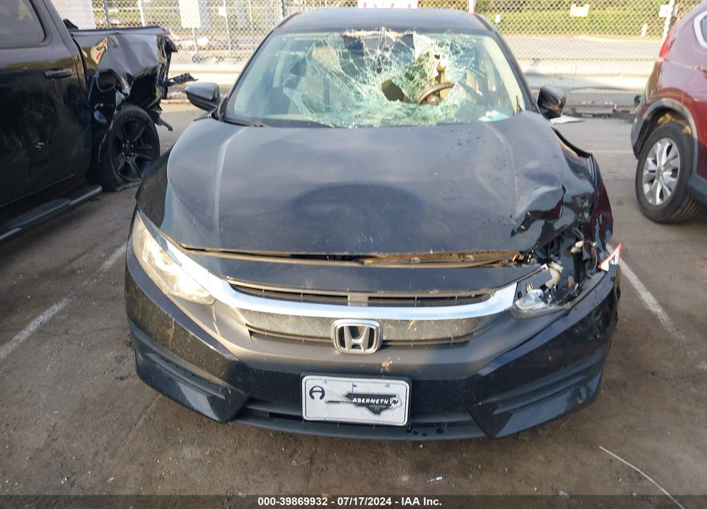 2018 HONDA CIVIC LX VIN: 2HGFC2F52JH504306