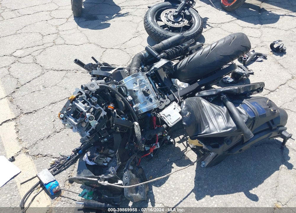 2023 INDIAN MOTORCYCLE CO. SCOUT BOBBER ABS VIN: 56KMTA002P3191745