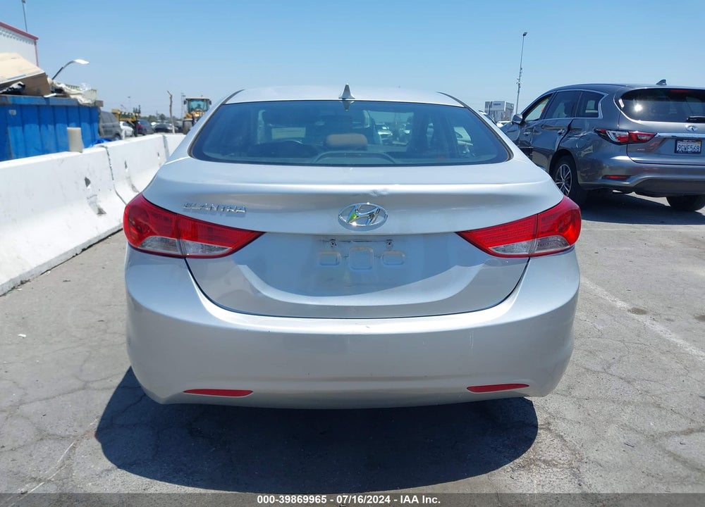 2013 HYUNDAI ELANTRA GLS (ULSAN PLANT) VIN: KMHDH4AE6DU923251