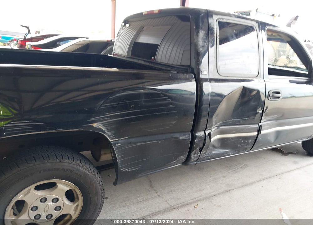 2003 CHEVROLET SILVERADO 1500 LS VIN: 2GCEC19VX31269553