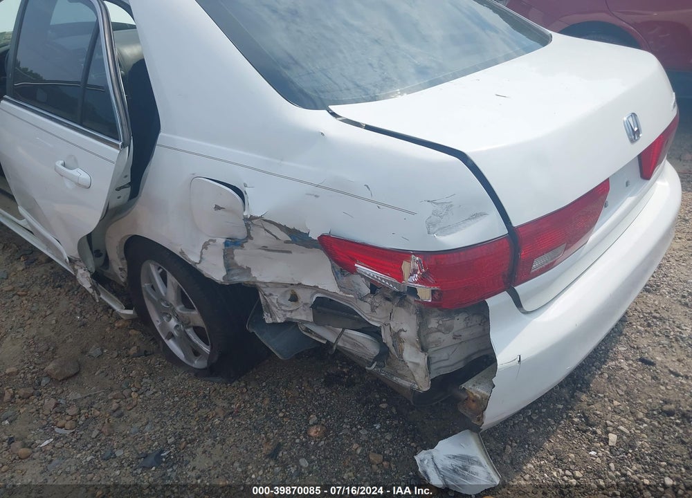 2005 HONDA ACCORD 3.0 EX VIN: 1HGCM66515A043109