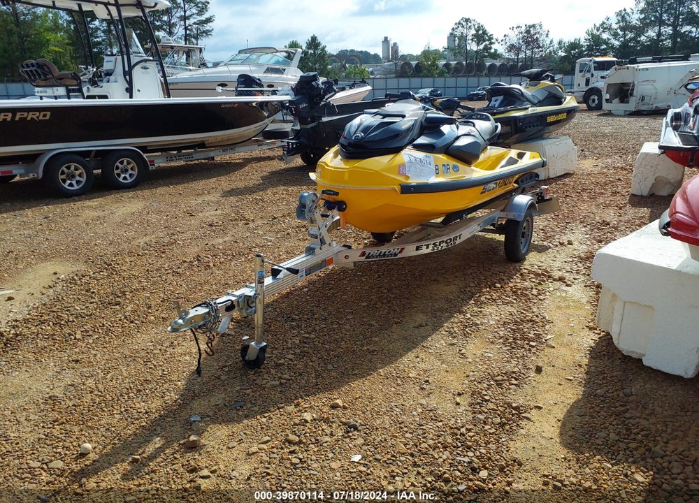 2021 SEADOO RXP-300 VIN: YDV56669B121