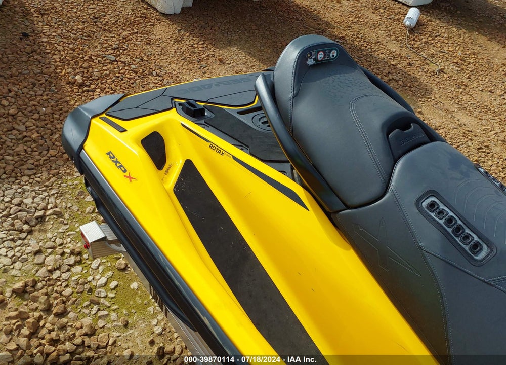 2021 SEADOO RXP-300 VIN: YDV56669B121