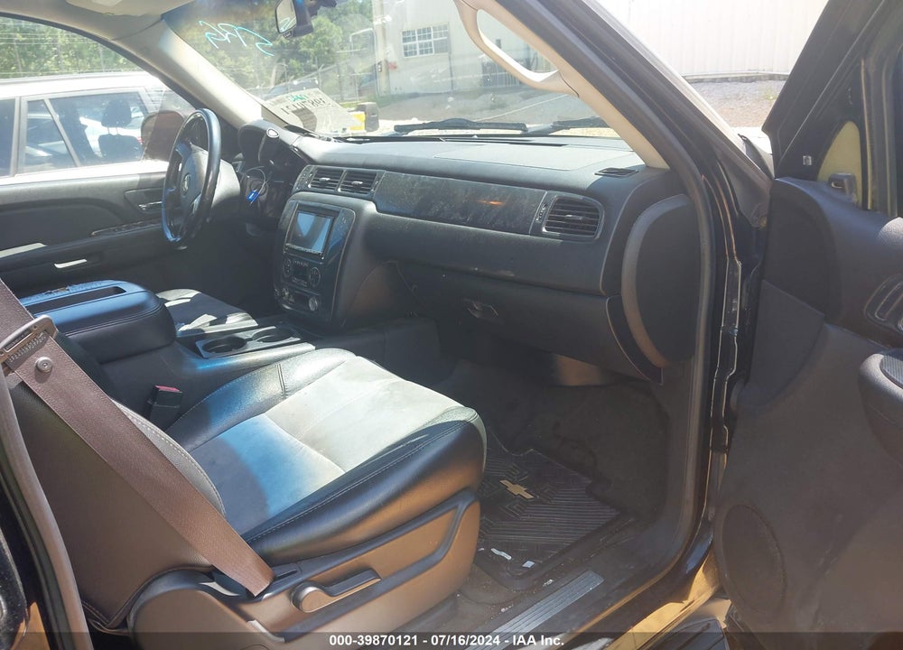 2007 CHEVROLET SUBURBAN 1500 LT VIN: 3GNFC16087G140549