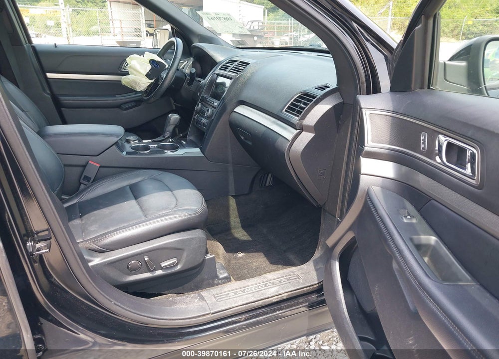 2018 FORD EXPLORER VIN: 1FM5K8D8XJGC25125
