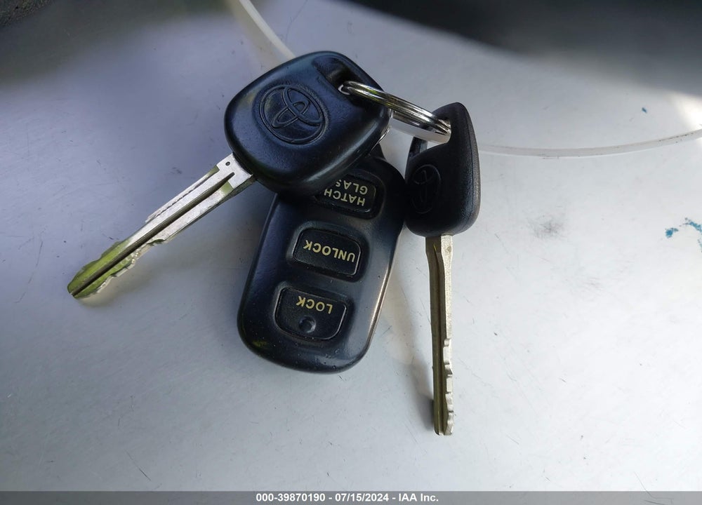 2006 TOYOTA MATRIX/XR VIN: 2T1KR32E66C622786