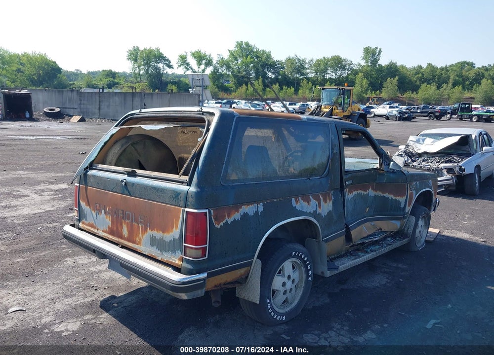 1988 CHEVROLET BLAZER S10 VIN: 1GNCT18R2J8191296