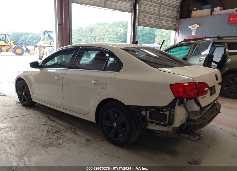 2011 VOLKSWAGEN JETTA 2.0L TDI VIN: 3VWLL7AJ8BM094503