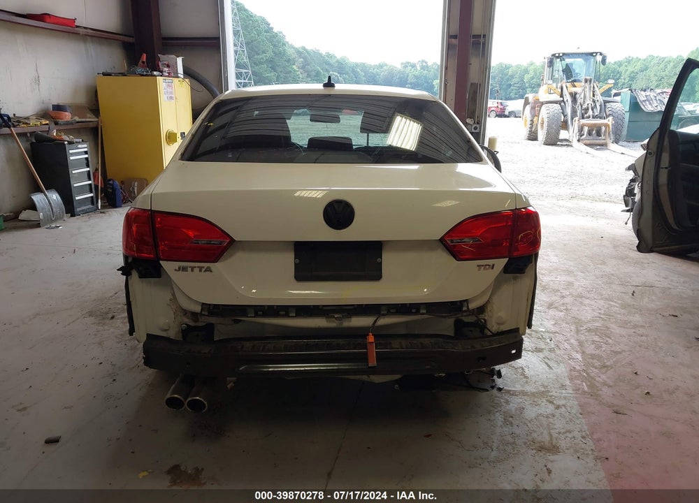 2011 VOLKSWAGEN JETTA 2.0L TDI VIN: 3VWLL7AJ8BM094503