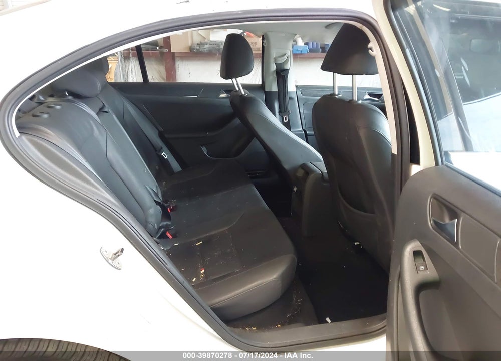 2011 VOLKSWAGEN JETTA 2.0L TDI VIN: 3VWLL7AJ8BM094503