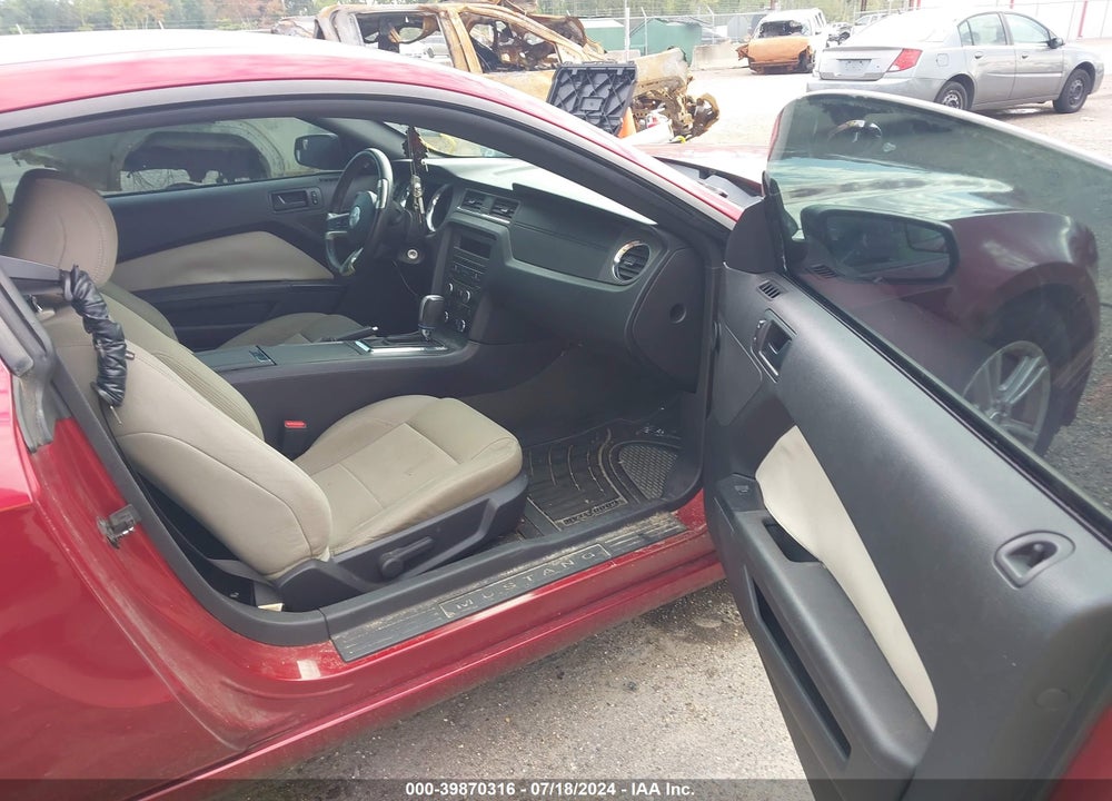 2014 FORD MUSTANG V6 VIN: 1ZVBP8AM3E5314866