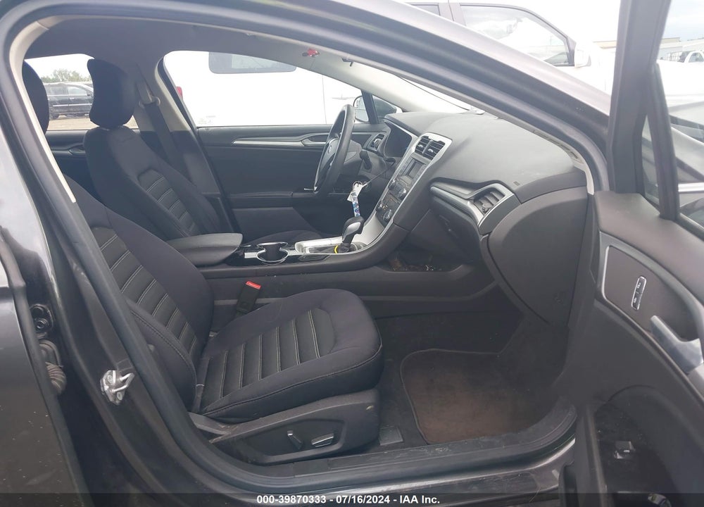 2015 FORD FUSION SE VIN: 3FA6P0H72FR168213