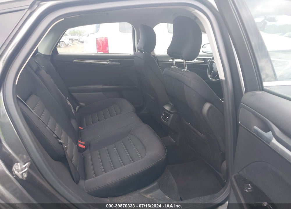2015 FORD FUSION SE VIN: 3FA6P0H72FR168213