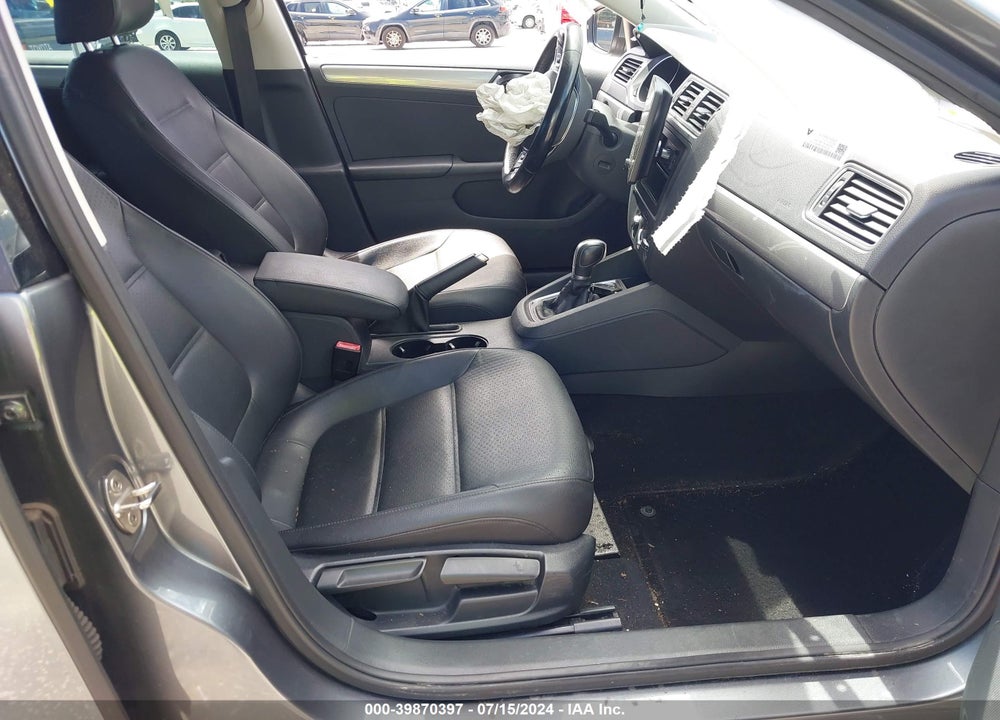 2017 VOLKSWAGEN JETTA 1.4T SE VIN: 3VWDB7AJ7HM269551