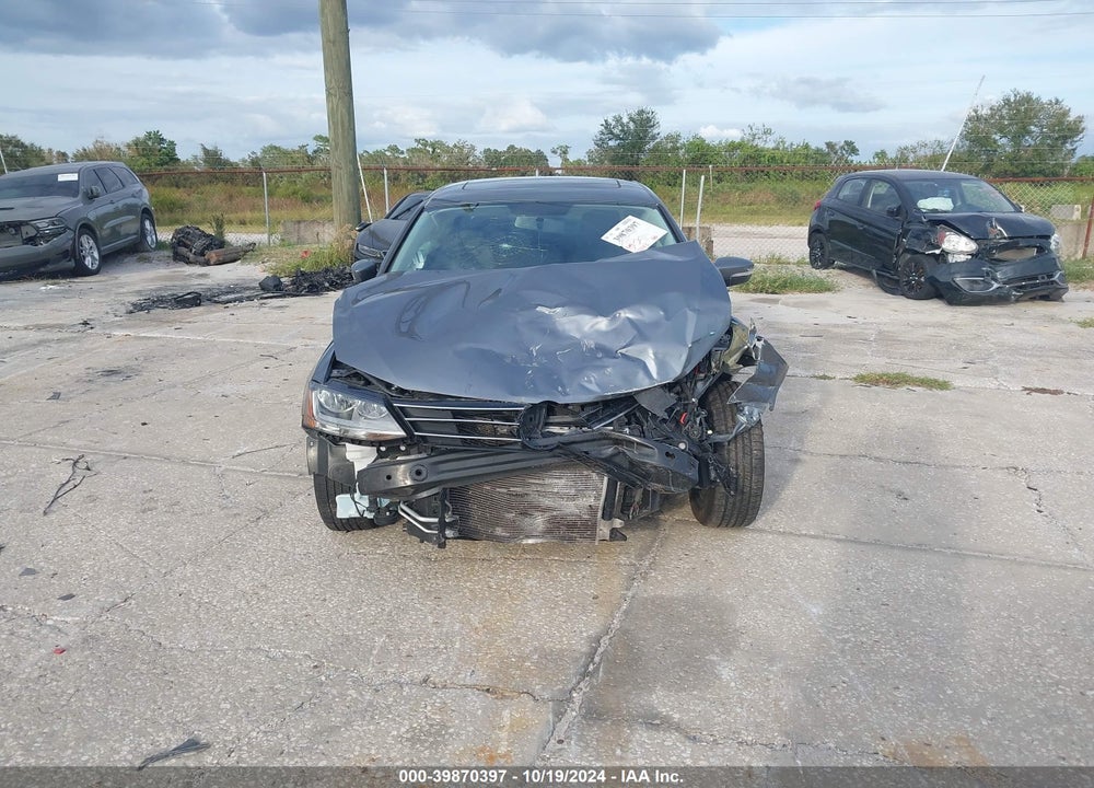 2017 VOLKSWAGEN JETTA 1.4T SE VIN: 3VWDB7AJ7HM269551