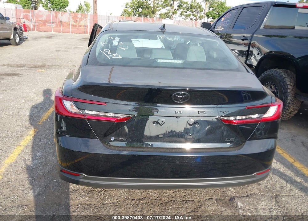 2025 TOYOTA CAMRY LE VIN: 4T1DAACK8SU510637