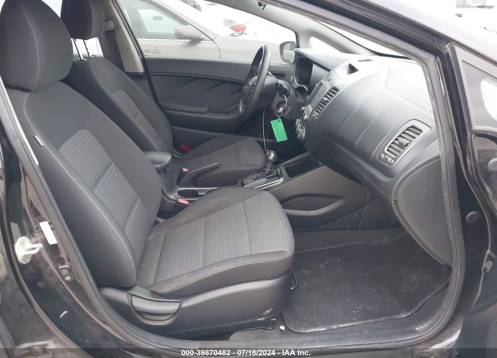 2018 KIA FORTE LX VIN: 3KPFL4A70JE214368