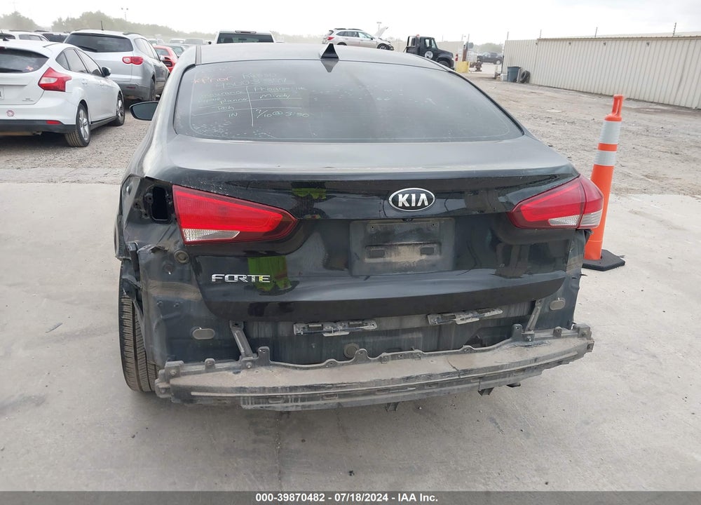 2018 KIA FORTE LX VIN: 3KPFL4A70JE214368