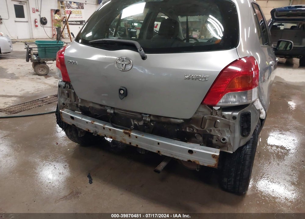 2010 TOYOTA YARIS VIN: JTDKT4K33A5283755