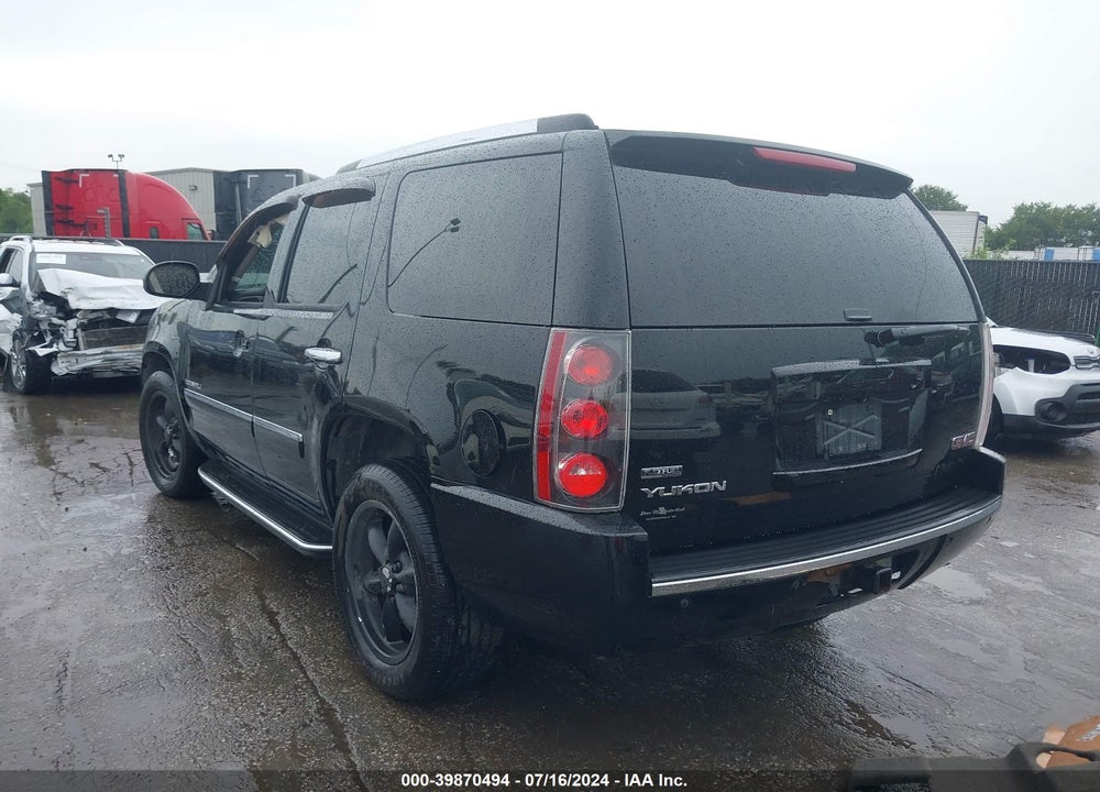 2009 GMC YUKON DENALI VIN: 1GKFK03239R203267