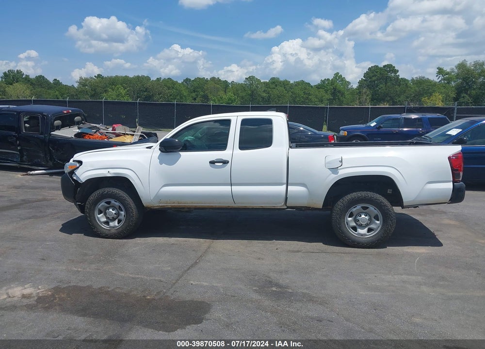 2018 TOYOTA TACOMA SR VIN: 5TFSX5EN5JX061648