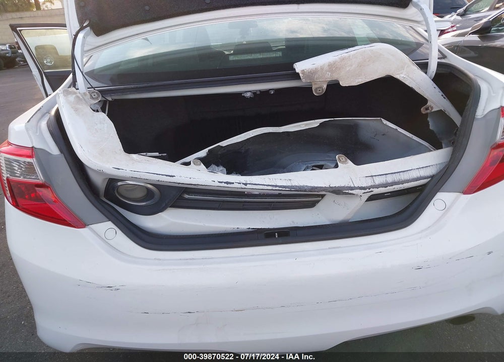 2014 TOYOTA CAMRY SE VIN: 4T1BF1FK9EU857208