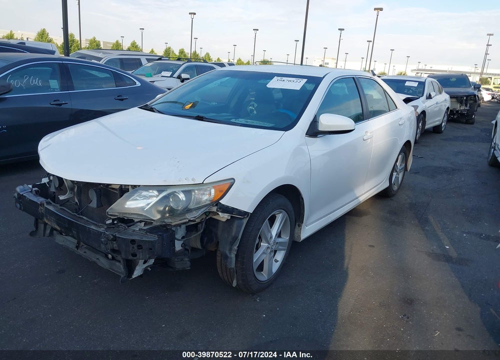 2014 TOYOTA CAMRY SE VIN: 4T1BF1FK9EU857208