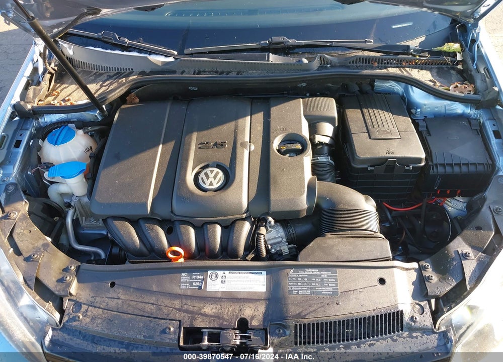 2011 VOLKSWAGEN GOLF 2.5L 2-DOOR VIN: WVWAB7AJ1BW012463