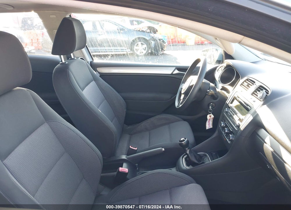 2011 VOLKSWAGEN GOLF 2.5L 2-DOOR VIN: WVWAB7AJ1BW012463