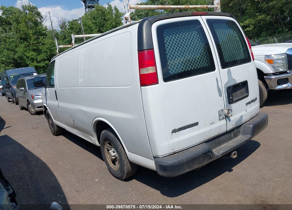 2005 CHEVROLET EXPRESS VIN: 1GCFG15X851208131