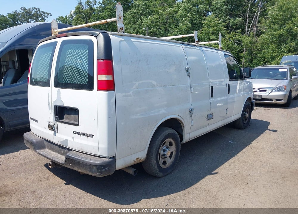 2005 CHEVROLET EXPRESS VIN: 1GCFG15X851208131
