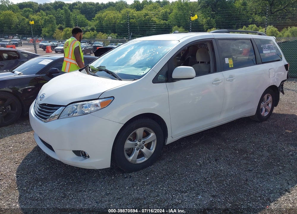 2014 TOYOTA SIENNA LE V6 8 PASSENGER VIN: 5TDKK3DC4ES505021