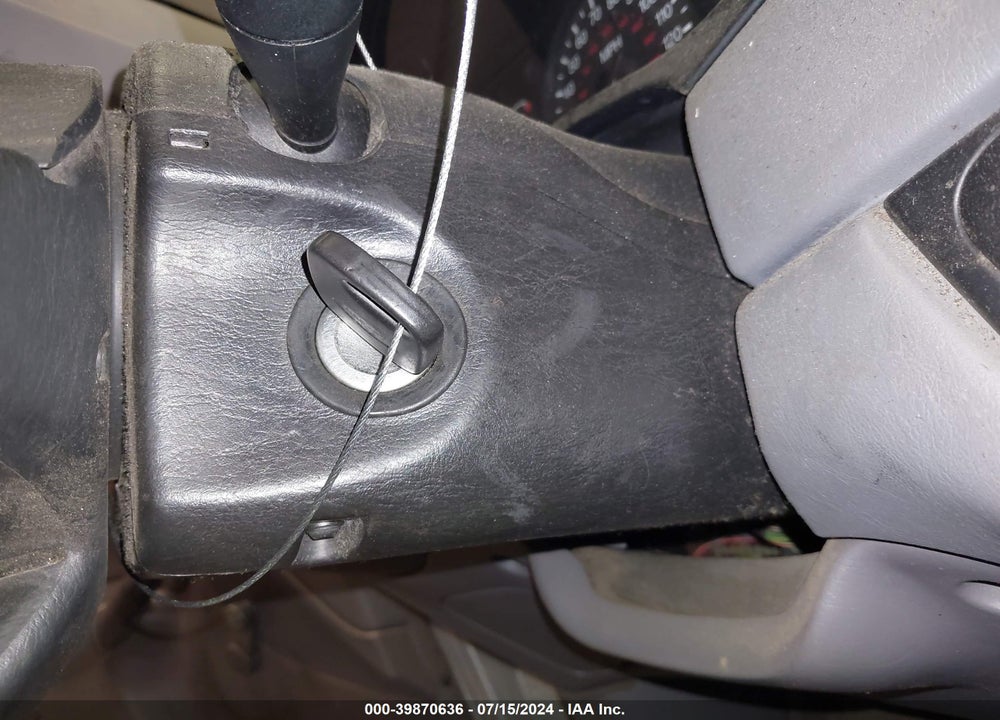 2001 FORD FOCUS LX VIN: 1FAFP33P91W201934