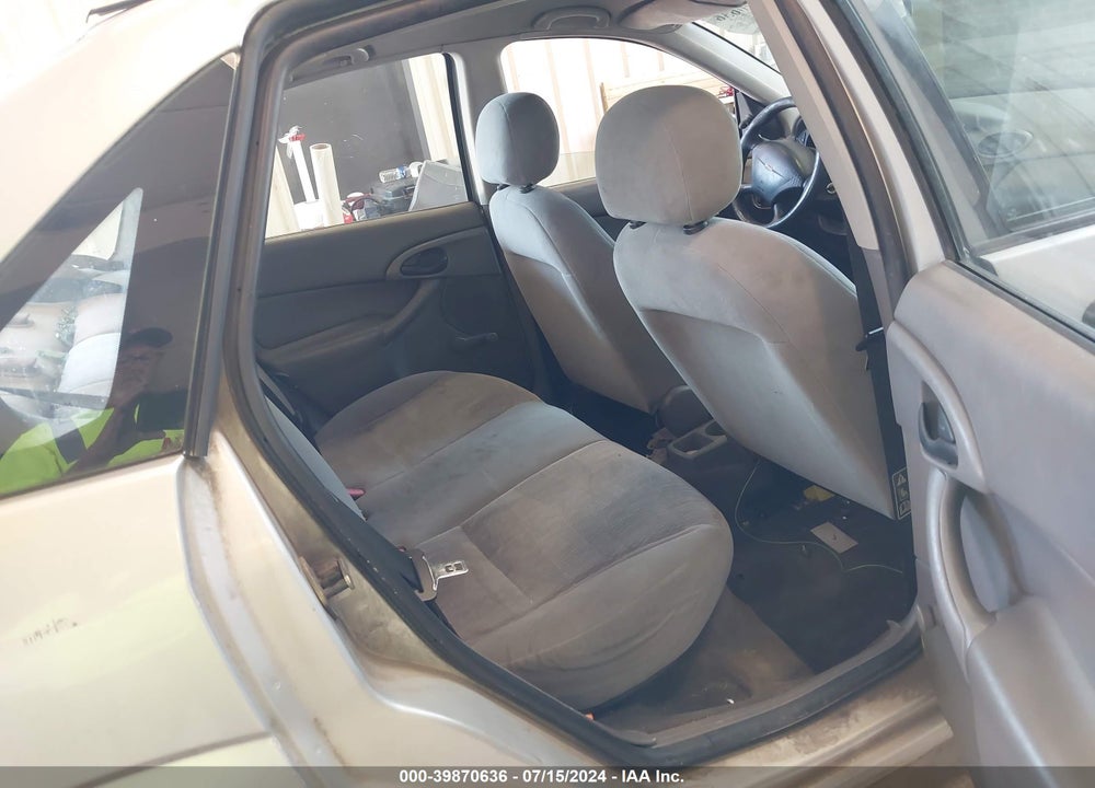 2001 FORD FOCUS LX VIN: 1FAFP33P91W201934