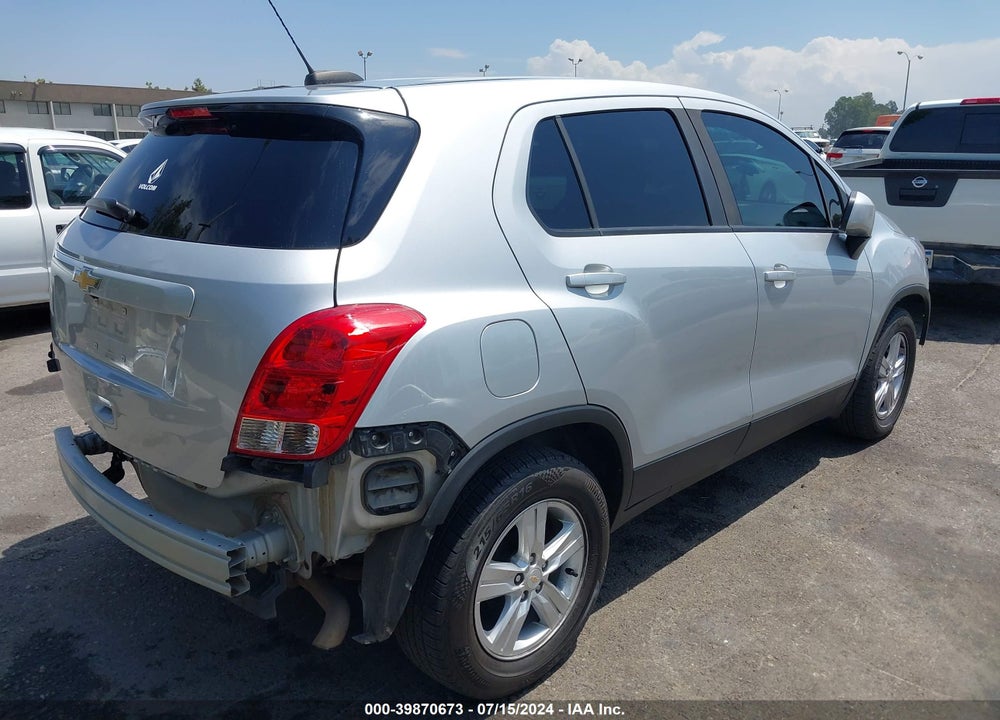 2022 CHEVROLET TRAX FWD LS VIN: KL7CJKSM6NB526485