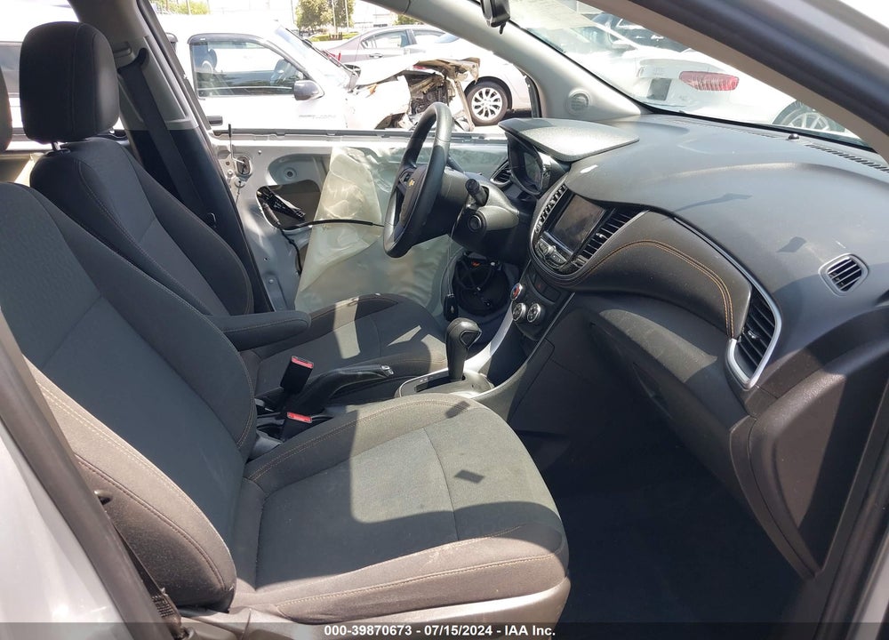 2022 CHEVROLET TRAX FWD LS VIN: KL7CJKSM6NB526485