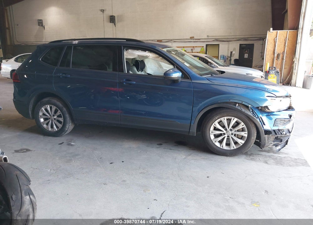 2019 VOLKSWAGEN TIGUAN 2.0T S VIN: 3VV0B7AX8KM142001
