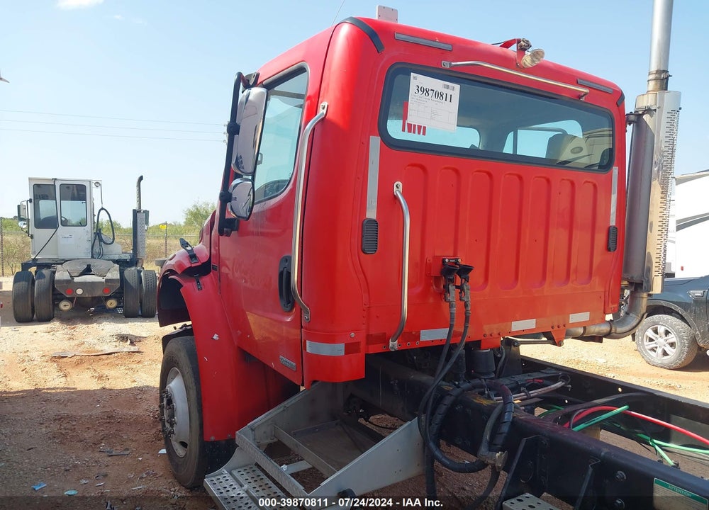 2005 FREIGHTLINER M2 106 MEDIUM DUTY VIN: 1FUBCYDJ25HU17042