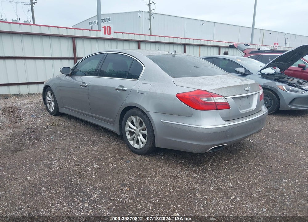 2013 HYUNDAI GENESIS VIN: KMHGC4DDXDU243688