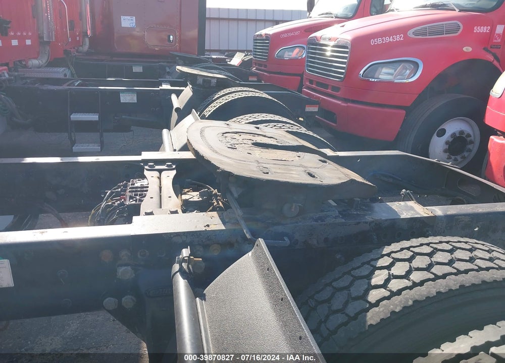 2005 FREIGHTLINER M2 106 MEDIUM DUTY VIN: 1FUBCYDJ55HU17035