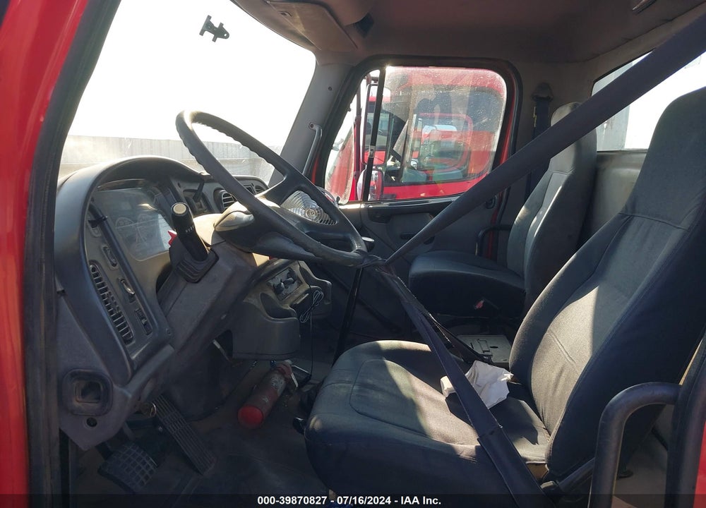 2005 FREIGHTLINER M2 106 MEDIUM DUTY VIN: 1FUBCYDJ55HU17035